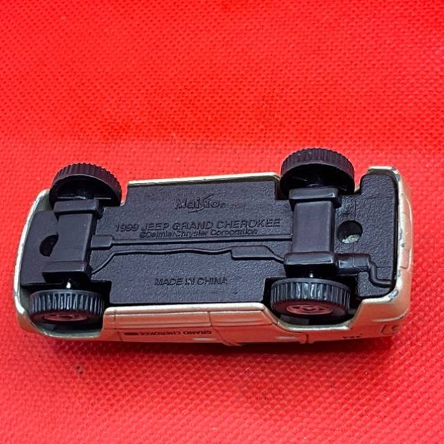 vintagetoy_70571.jpg
