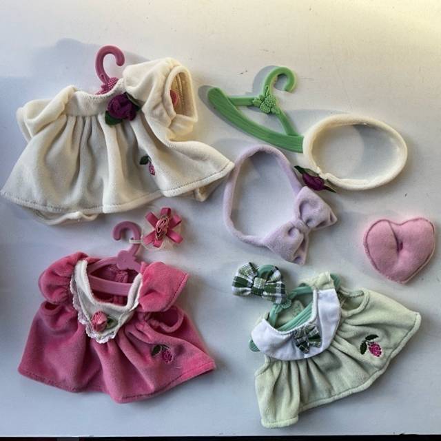 Fisher Price Briarberry Mix of Outfits, clot...