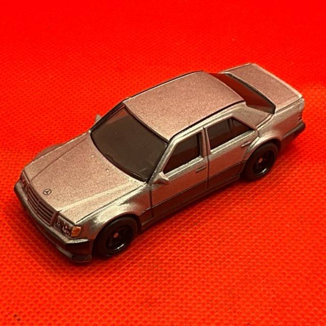 HL Premium Silver MERCEDES - BENZ 500 E GRX5...