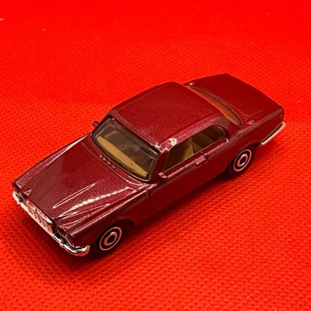 MB Maroon 1977 Jaguar XJ6C MB1424 2023