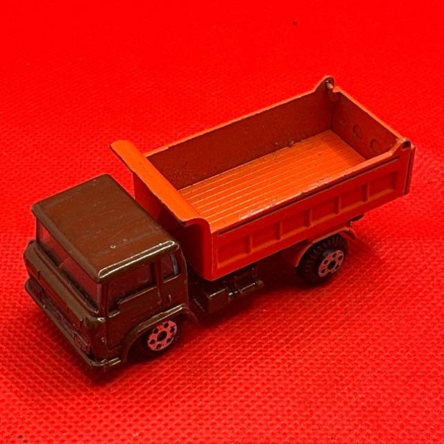 Yatming 1973 FASTWHEEL DUMP TRUCK 8436 Brown...