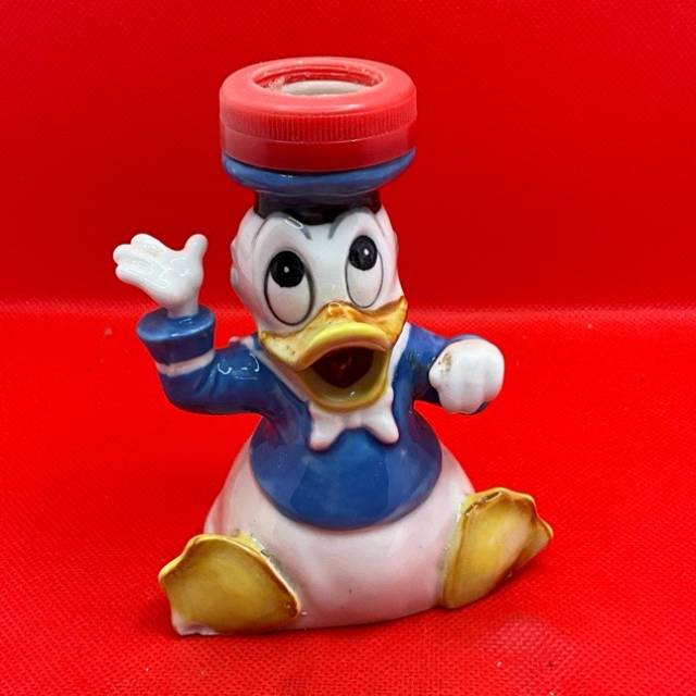 1950’s Crown Disney Ceramic Donald Duck Oi...